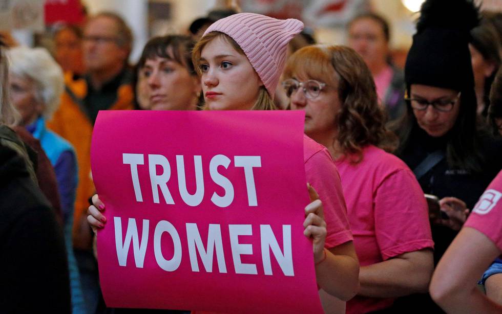 EN KAMP: I USA har flere stater nylig vedtatt nye og strenge abortlover. Flere steder vil det i praksis gjøre tilgang til selvbestemt abort umulig, skriver innleggsforfatterne. Bildet er fra en demonstrasjon i Utah. FOTO: NTB SCANPIX