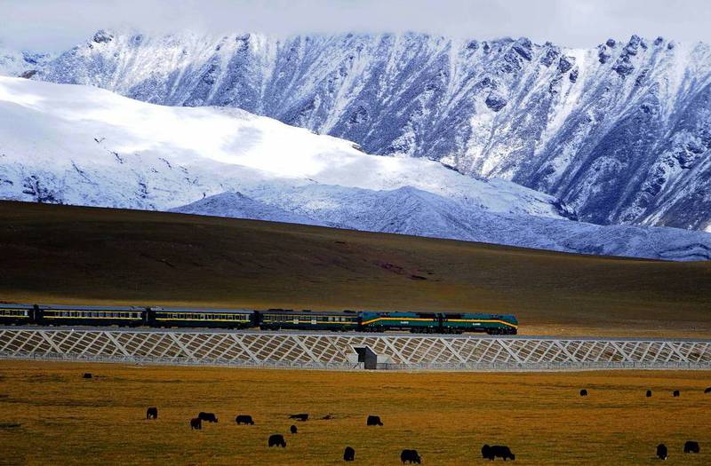Verdens høyeste toglinje går i 5.000 meters høyde i Tibet.FOTO: JAN REURINK/WIKIMEDIA COMMONS