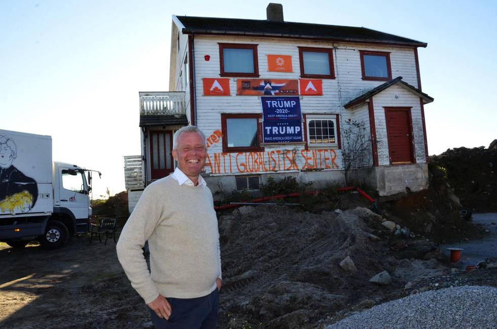Hans Jørgen Lysglimt Johansen prøver å etablere Alliansen fra dette bolighuset på Hellestø i Sola. Foto: Arne Birkemo