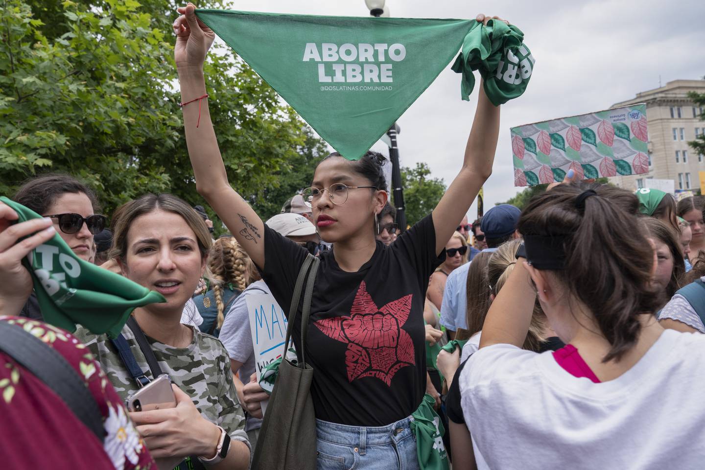 Den amerikanske abortdebatten får også stor oppmerksomhet i Chile. På få år kan landet gå fra totalforbud til delvis åpning for abort til en grunnlovsfestet rettighet. Foto: Jacquelyn Martin/AP/NTB