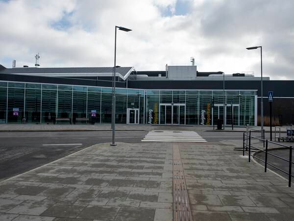 Evakuerte Stavanger lufthavn på grunn av mistenkelig gjenstand