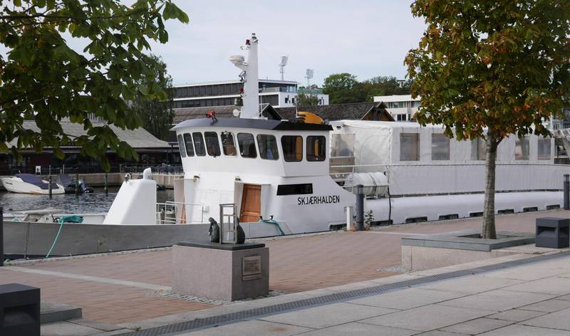 M/S Skjærhalden har preget bybildet i Fredrikstad i en mannsalder. Nå kan passasjerbåten bli solgt.