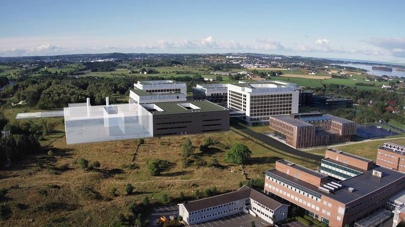 Ferdigstillelse av hele det såkalte E-bygget (behandlingsbygget) vil legge til rette for et mer komplett somatisk universitetssykehus på Ullandhaug allerede i 2024. Kostnadsrammen er på 1,7 milliarder kroner.Foto: SUS 2023