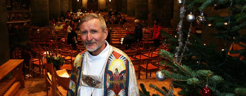 Biskop Erling J Pettersen inviterer til gudstjeneste klokken 11.00