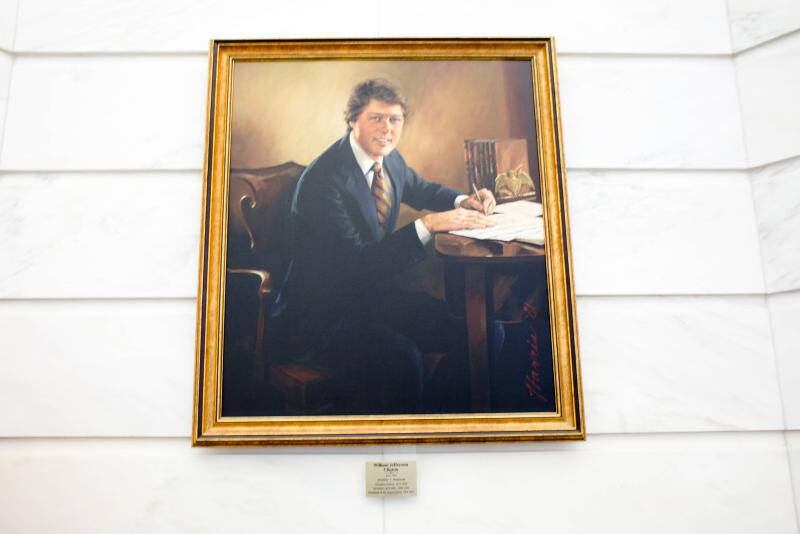 Delstatsforsamlingen i Little Rock. Maleri av den tidligere amerikanske presidenten Bill Clinton. FOTO: BRIAN CLIFF OLGUIN