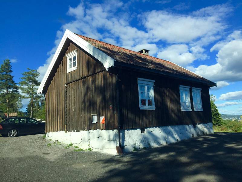 dugnadsjobb: Thorleif Haugs barndomshjem på Årkvisla i Lier. Foto: Elisabeth Helgeland Wold