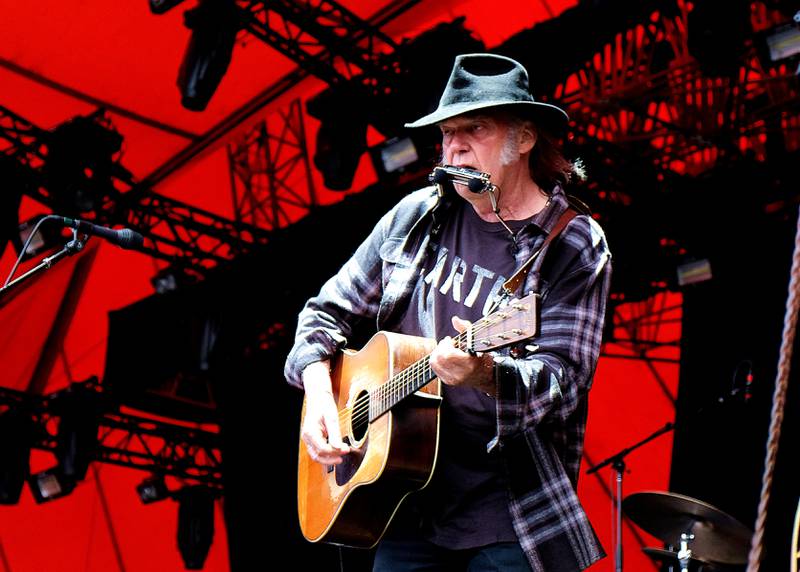 Neil Young imponerte i hele tre timer på Roskilde.