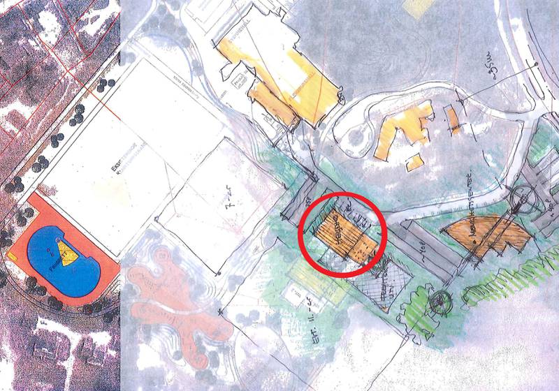 SKISSE: Denne plantegningen viser hvor klubben ser for seg helsehuset (marker med rød ring) plassert.