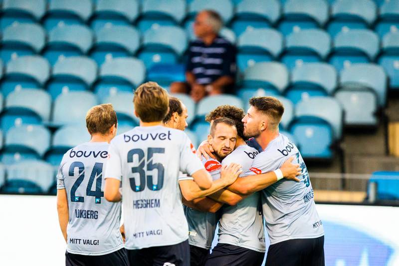 Drammen 20200822. 
Vikingjubel i eliteseriekampen i fotball mellom Strømsgodset og Viking.
Foto: Trond Reidar Teigen / NTB scanpix