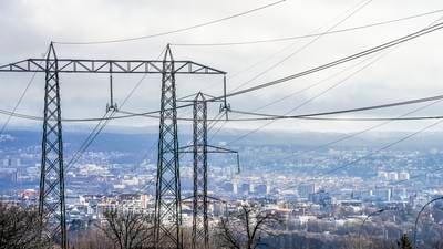 Minuspriser på strøm i store deler av Norge søndag