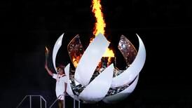Hvas og Tuxen ledet Norge inn på åpningsseremonien – Osaka tente OL-ilden