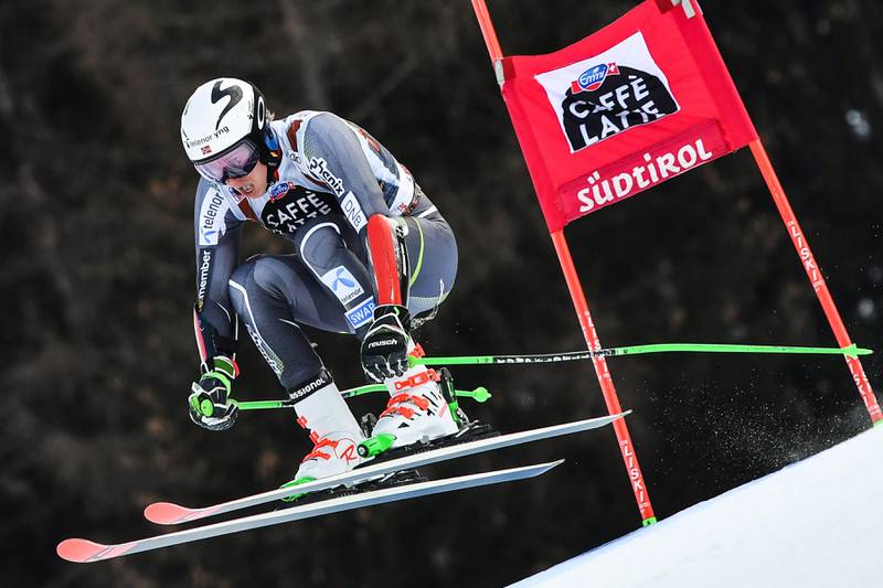 Norway's Henrik Kristoffersen competes in the the FIS Alpine World Cup Men Giant Slalom on December 16, 2018 in Alta Badia, Italian Alps. (Photo by Alberto PIZZOLI / AFP)