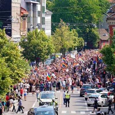 Spontant pride-tog i Oslo