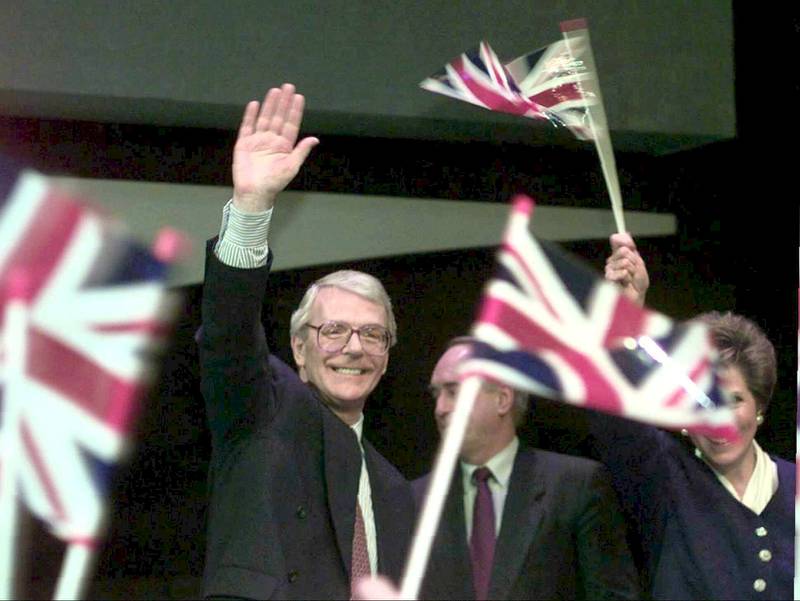 HARDE KAMPER: Også John Major, Thatchers etterfølger, hadde harde kamper om Europa, men søkte samtidig kompromisser.