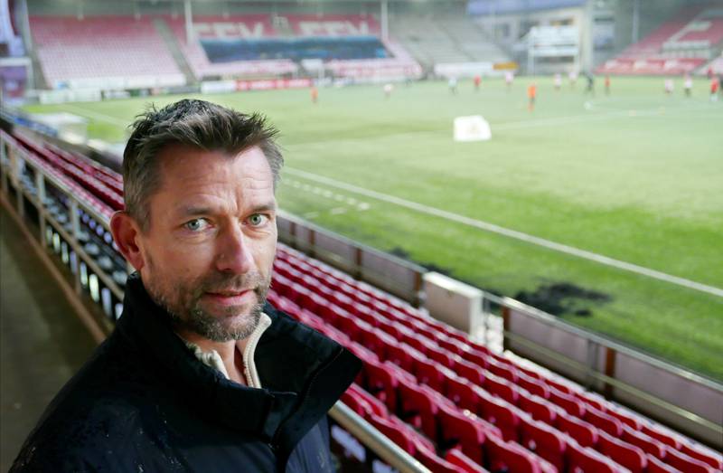Bergdølmo stikker en gang iblant på FFK-kamp, og mener han er langt ifra alene i Fotball-Norge om å ønske rødbuksene tilbake i toppfotballen.