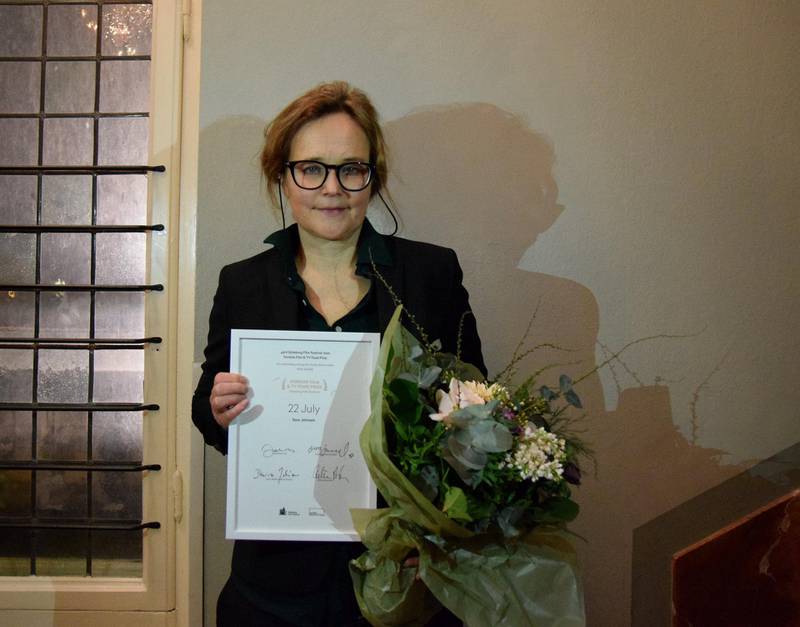 Sara Johnsen fikk pris for beste nordiske dramaserie under Göteborg Film Festival. 	Foto: Louise Bergwall/