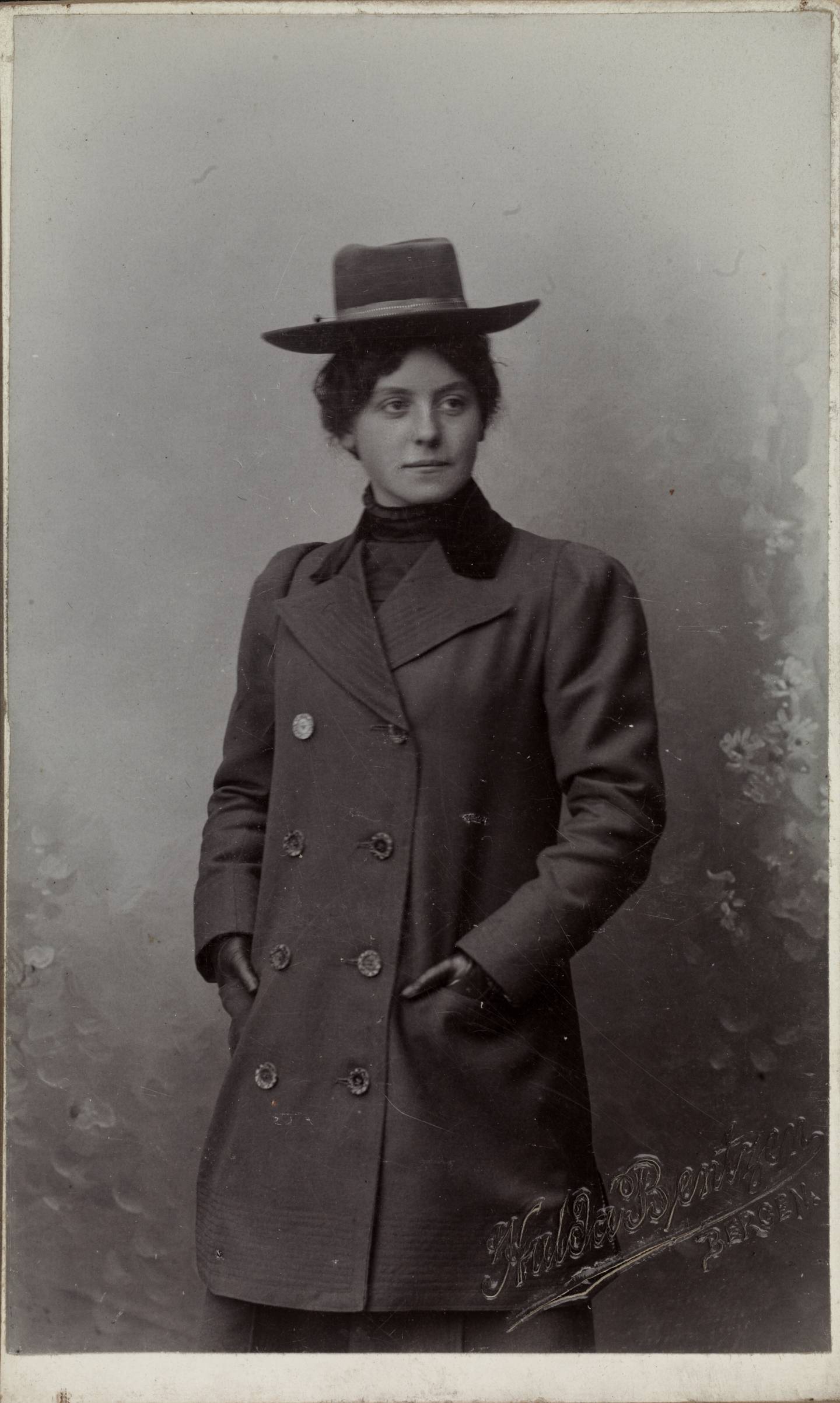 Rachel Helland (senere Grepp) (1879-1961), rundt 1900.