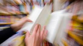Undersøkelse: Dobbelt så mange gutter som jenter leser ikke bøker