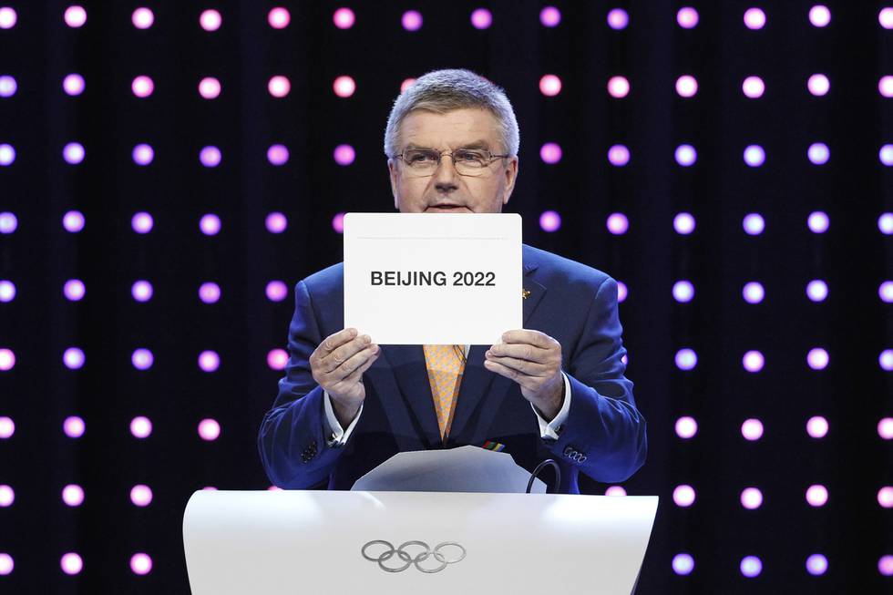 IOC-president Thomas Bach forsvarer tildelingen av vinter-OL til Beijing. Foto: Joshua Paul / AP /NTB