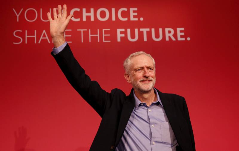 Jeremy Corbyn er i motsetning til mange i Labour imot en fornyelse av atomvåpenprogrammet. Bildet er fra da Corbyn ble valgt. FOTO: STEFAN WERMUTH/NTB SCANPIX