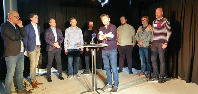 Venstres geuppeleder i Drammen, Anders Wengen, forventer at partikollegene Abid Raja og Iselin Nybø som henholdsvis kulturminister og næringsminister blar opp for å redde kulturnæringen.