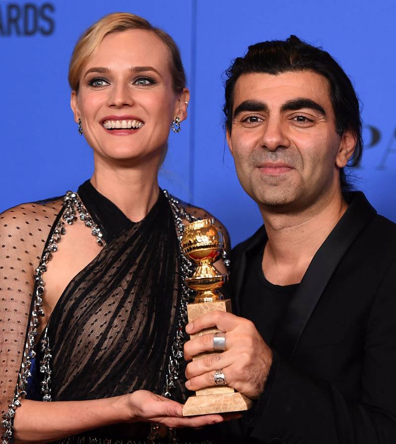 «Ut av intet» er blitt en prissanker. Her Diane Krüger og Fatih Akin med Golden Globe-prisen fra i januar.