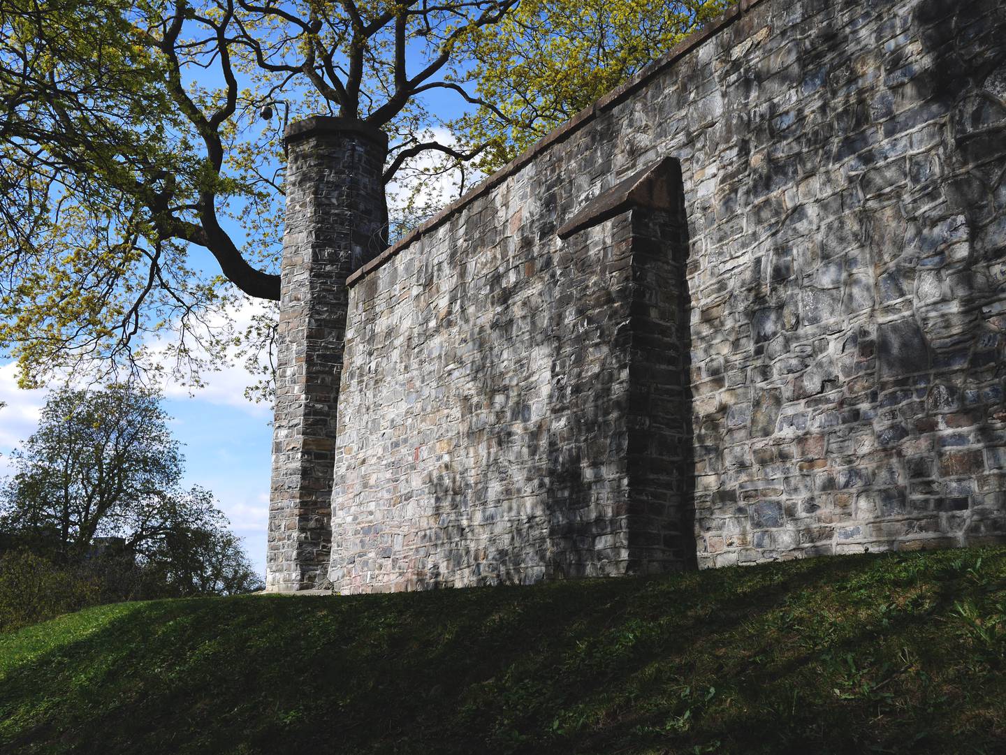 Murene utenfor Oslo fengsel.