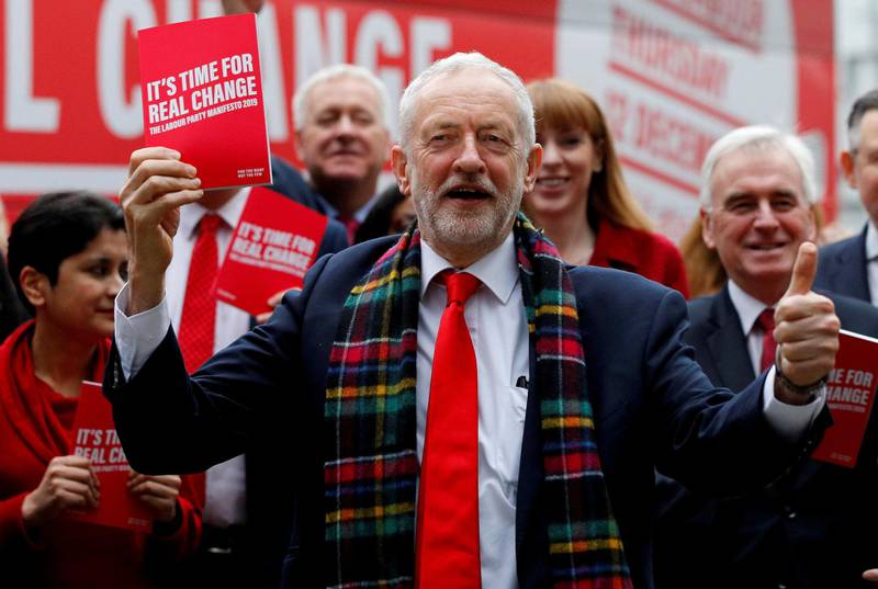 Labour-leder Jeremy Corbyn la fram et radikalt partiprogram torsdag, som han håper skal hanke inn nok velgere de siste ukene før valget. Partiet satser hardt på unge velgere gjennom en kampanje både på sosiale medier og ute i gatene.