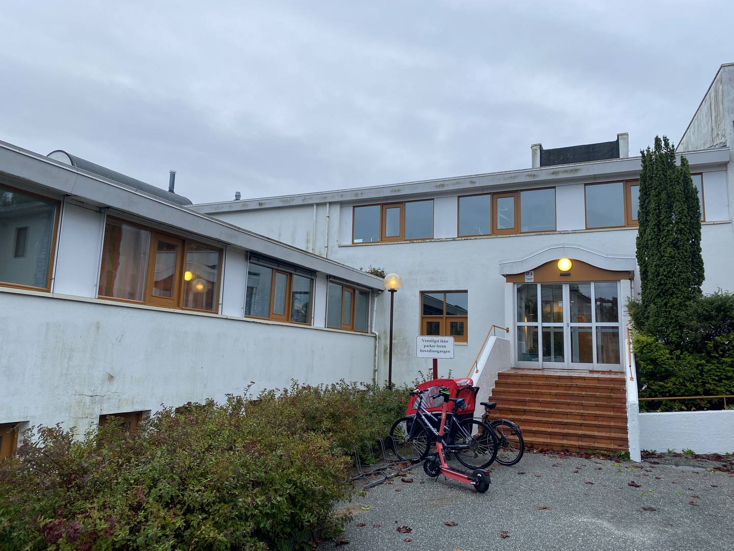 Dues vei 9, tidligere Domkirkens sykehjem, nå Stavanger Urban Folkehøgskole