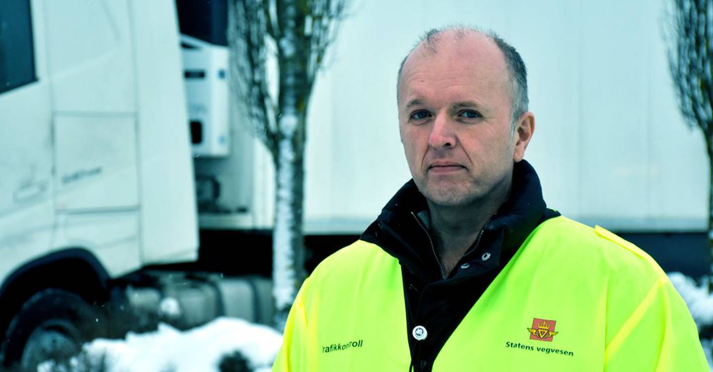 Per Herman Pedersen i Statens vegvesens krimenhet bekrefter at det foregår omfattende underbetaling av sjåfører som kjører kabotasje i Norge.