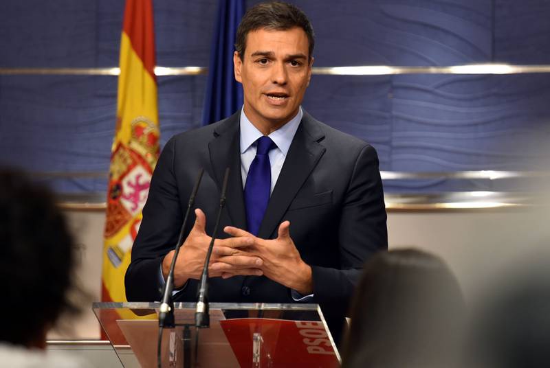 Leder av Sosialistpartiet (PSOE), Pedro Sanchez, er blant dem som er i en svært vanskelig situasjon.