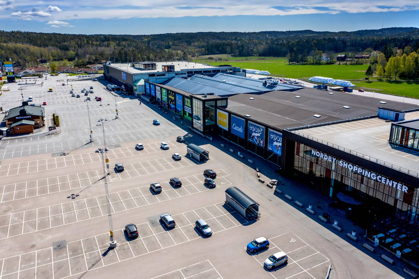 STRÖMSTAD, SVERIGE 20200508. 
På Nordby Shoppingcenter i Strömstad var det dårlig med  kunder på fredag, 
Foto: Adam Ihse/TT / NTB scanpix