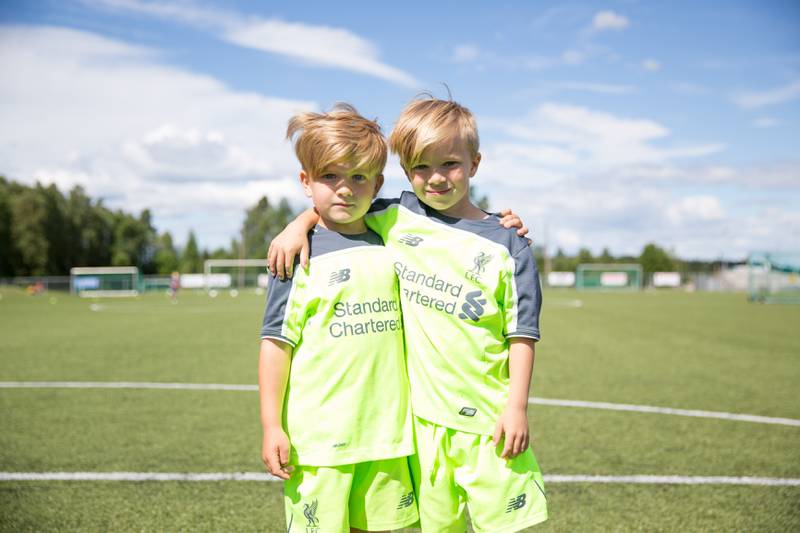 Brødrene Emil (6) og Jonathan (7 ½) Lippert Bakke.