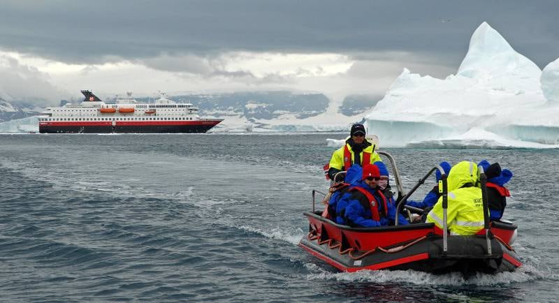 Ekspedisjonscruise er i vinden. Hurtigruten tilbyr flere typer slike cruise i polare strøk. FOTO: HURTIGRUTEN
