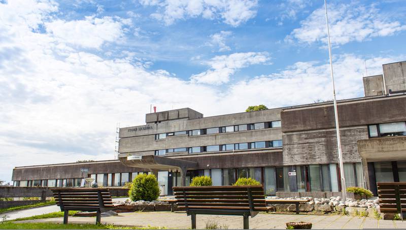 Ingen andre sykehus hadde så mange korridorpasienter i årets første fire måneder som Stord sjukehus i Horda­land.