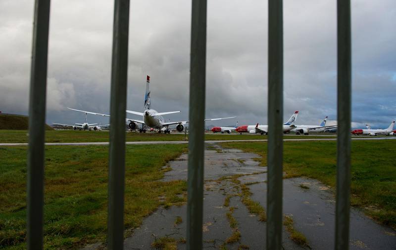 Sola 20201027. 
Norwegian-fly står parkert på rekke og rad på Stavanger lufthavn Sola.
Foto: Carina Johansen / NTB