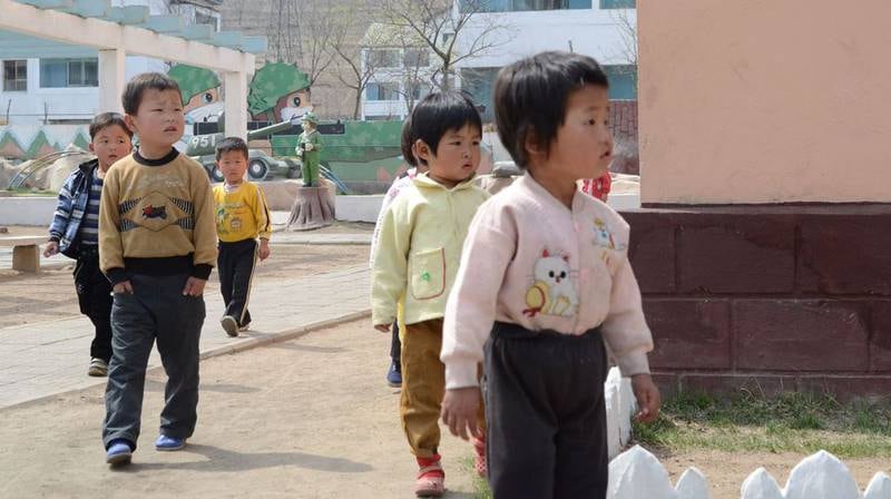Fireåringene i Chonsan barnehage får kun reise hjem til foreldrene hver ellevte dag.