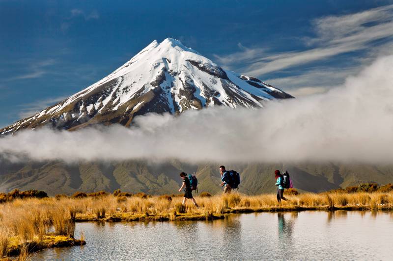 Mount Taranaki er hellig for maoriene, urbefolkningen på New Zealand. FOTO: COLIN MONTEATH/NTB SCANPIX