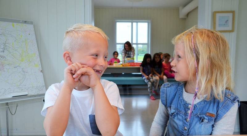 Benjamin og Keyla har akkurat startet på SFO. Mandag 17. august blir de skolebarn på ordentlig. FOTO: SILJE S. SKIPHAMN