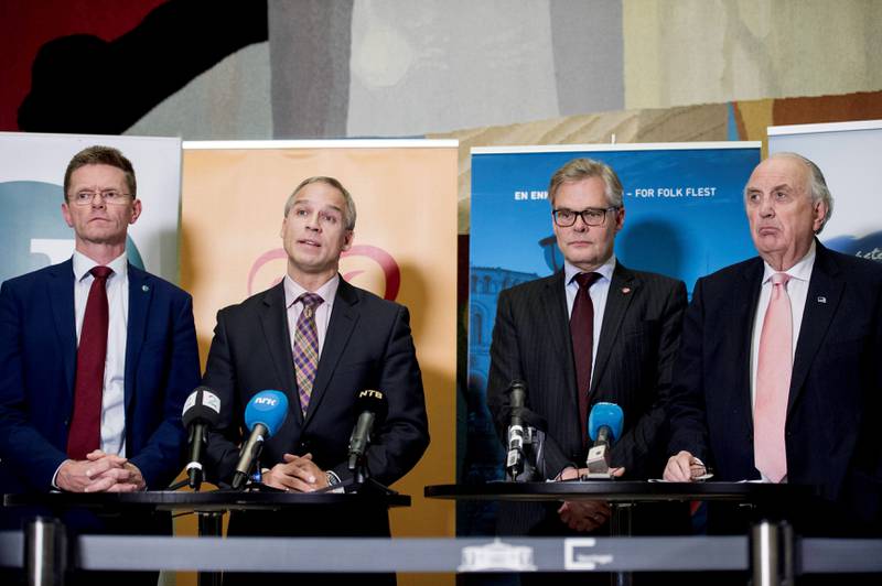 innfører AVGIFT: Venstre ved Terje Breivik (f.v.), KrF ved Hans Olav Syversen, Frp ved Hans Andreas Limi (Frp) og Høyre ved Svein Flåtten vil innføre flyseteavgift på 80 kr. FOTO: JON OLAV NESVOLD/NTB SCANPIX