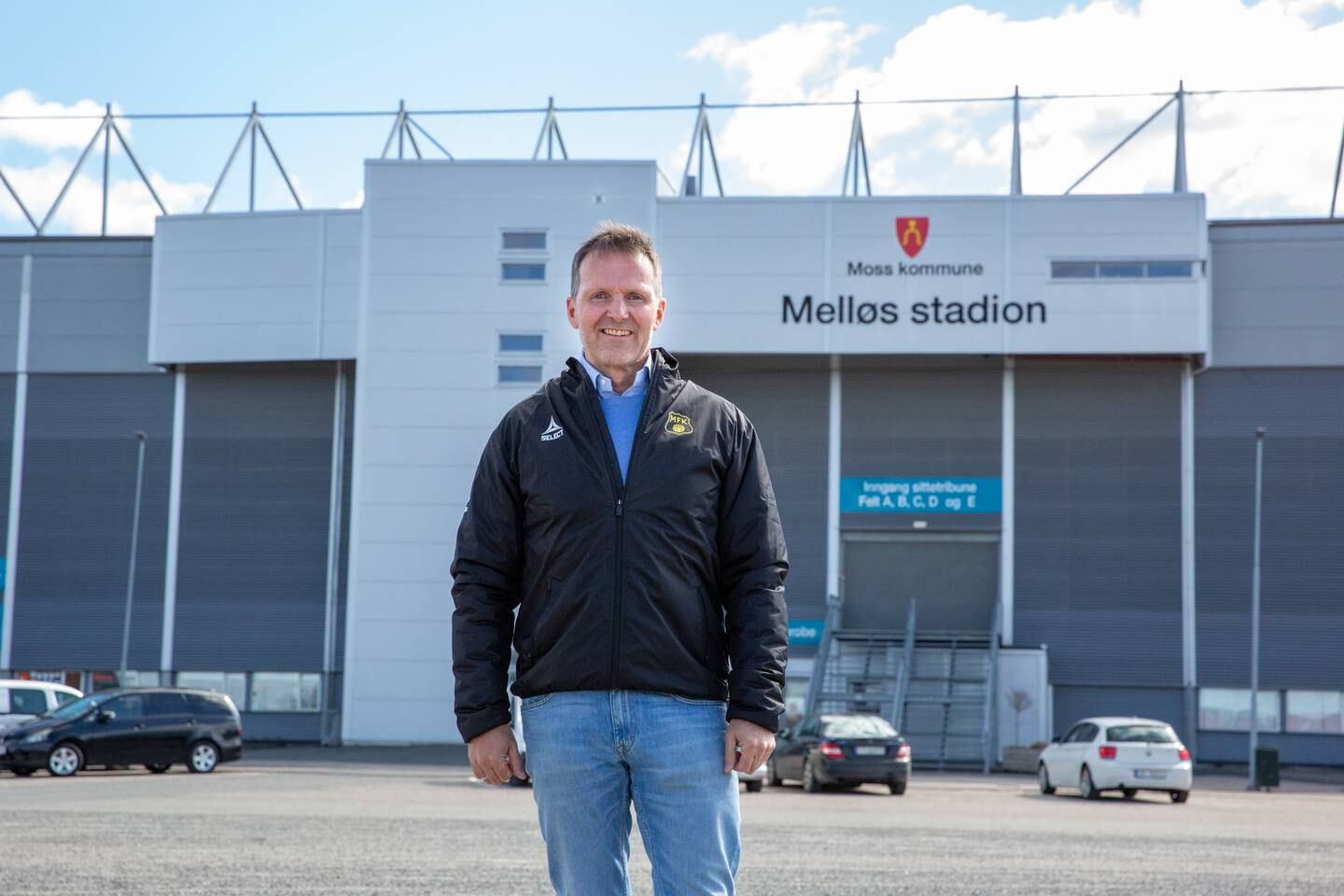 Geir Hagnes, styreleder i Moss FK, sier de har hatt uformelle samtaler med tre ulike sponsorer om kjøp av stadionnavnet.
