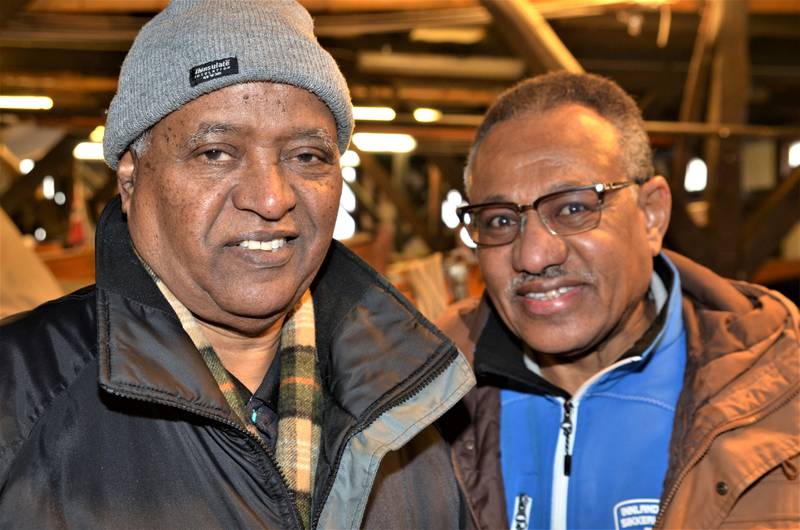 Alemseged Andemariam (65) og Hassan Alyamani (61) er enige om at gruppa og aktivitetene har endret hverdagen. – Smilet og gleden har kommet tilbake, sier begge.