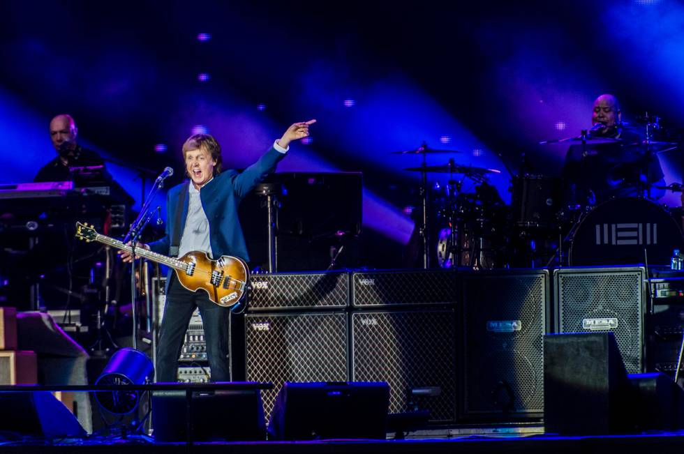 Paul McCartney var i storform på Roskilde, kun dager unna Norgeskonserten på Telenor Arena. Foto: Richard Sagen
