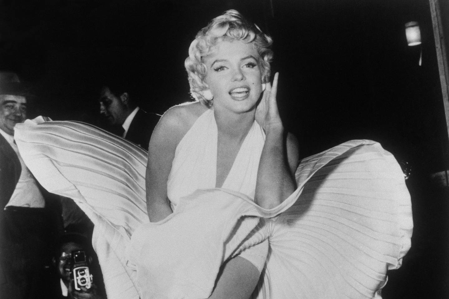 Marilyn Monroe poserer under filmingen av "The Seven Year Itch" i New York.