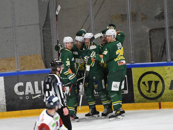 Hockeyuka i Oslo: Hat trick-debutant, og sjelden hjemmeseier