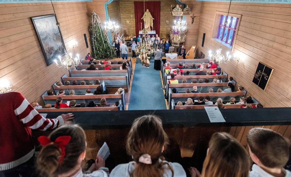 Skolegudstjeneste i Leinstrand kirke i 2018, lenge før koronaen slo til.                                            Foto: Gorm Kallestad/NTB