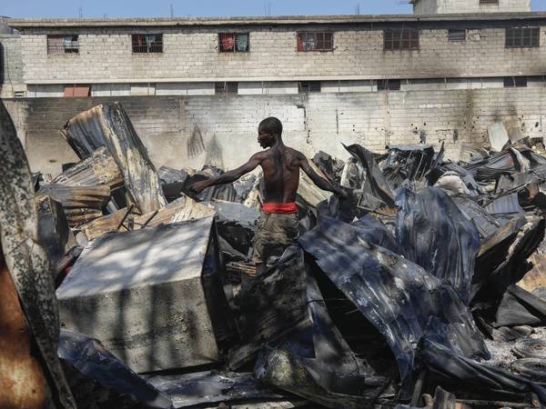 Frankrike evakuerer sine borgere fra Haiti