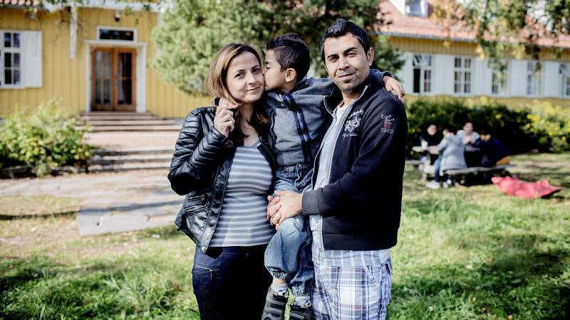 Osman og Rojin trodde sønnen kom til å dø da de satt innesperret i en bil gjennom Europa. FOTO: HILDE UNOSEN