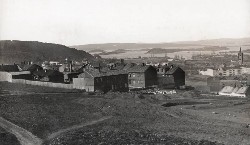 KAMPEN CIRKA 1880: Utbygginga av Kampen-området begynte på 1850-/60-tallet og tok for alvor av rett før murtvangen ble innført som følge av byutvidelsen i 1878.