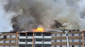 Kontroll over brann i boligblokk i Drammen